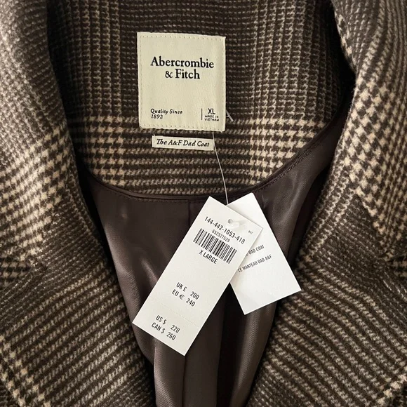 A & F XL women jacket brown and beige color. New with tag❤️ - Picture 5 of 5